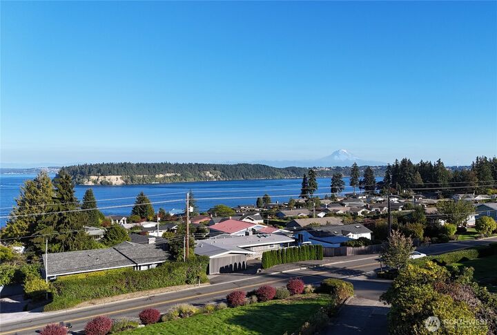 Property Photo:  6916  Soundview Drive  WA 98335 