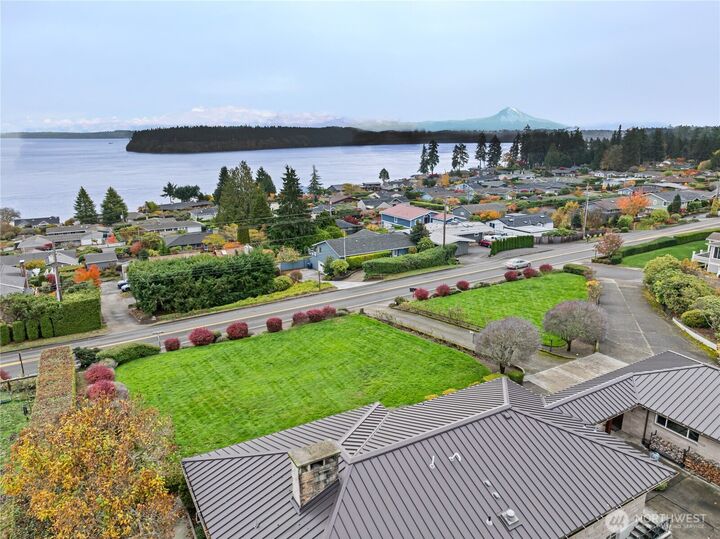 Property Photo:  6916  Soundview Drive  WA 98335 