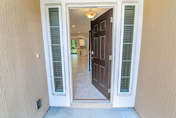 Property Photo:  161 Paradas Place  FL 32092 