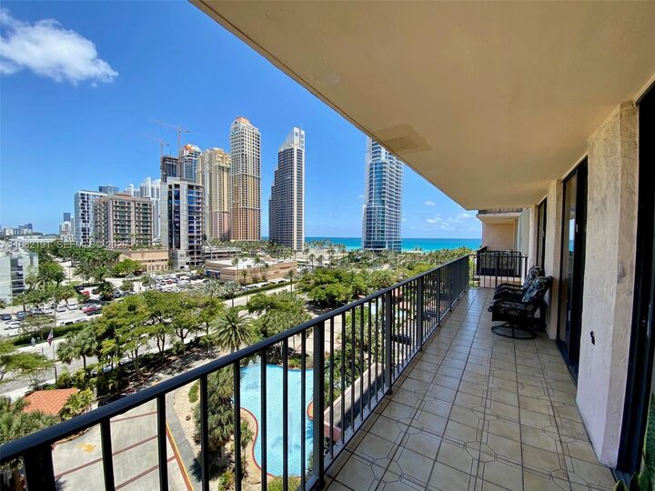 Property Photo:  210 174th St 912  FL 33160 