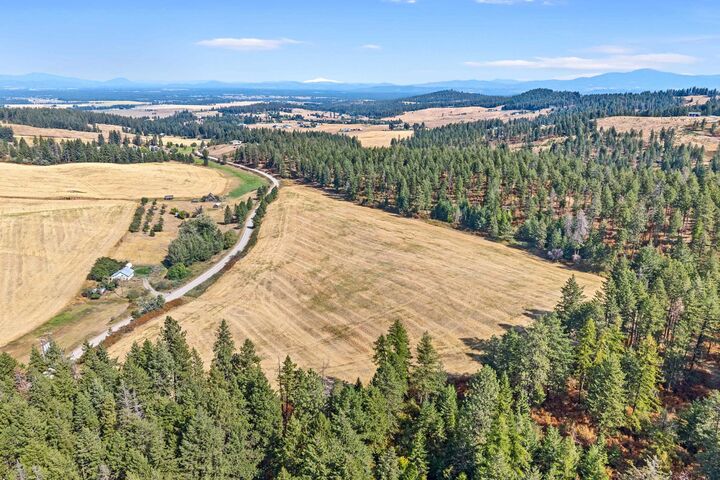 Property Photo:  72xx Bernhill Rd  WA 99208 