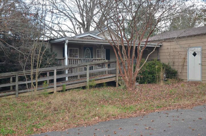 Property Photo:  101 Mauldin Circle  SC 29655 