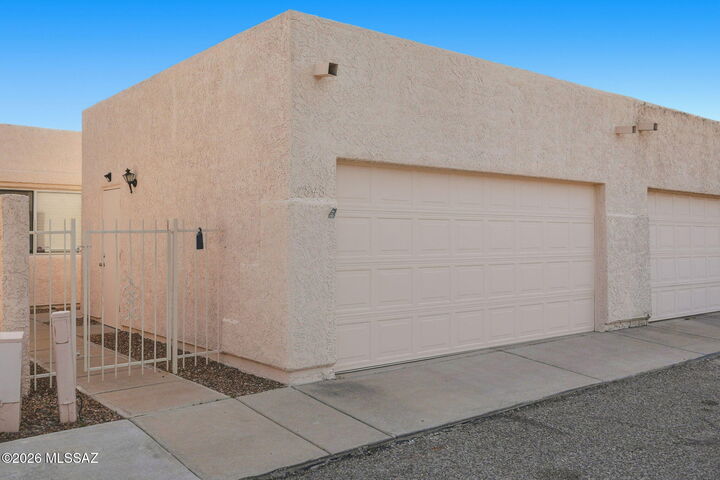 Property Photo:  7848 E 35th Street  AZ 85710 