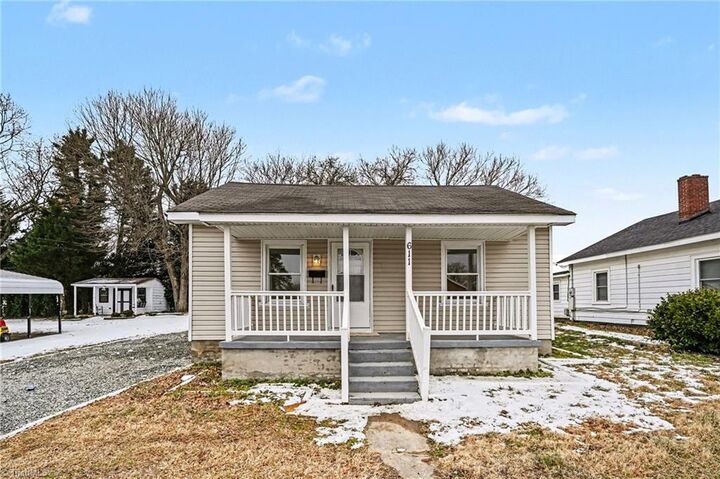 Property Photo:  611 S Beaumont Avenue  NC 271217 