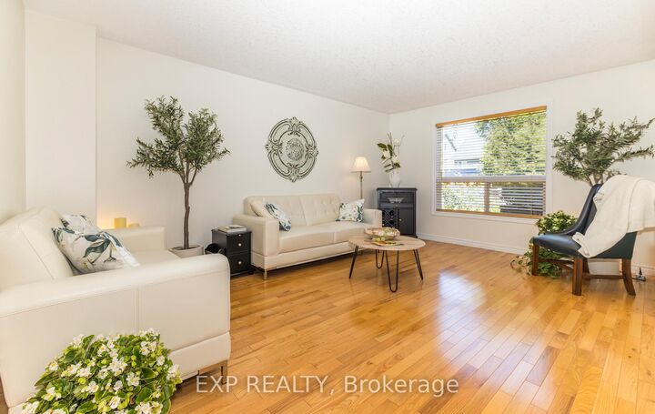 Property Photo: 105 Hampson Crescent ON N0B 2K0