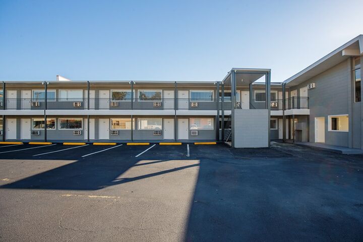 Property Photo:  218 Hill Avenue 40  GA 31601 