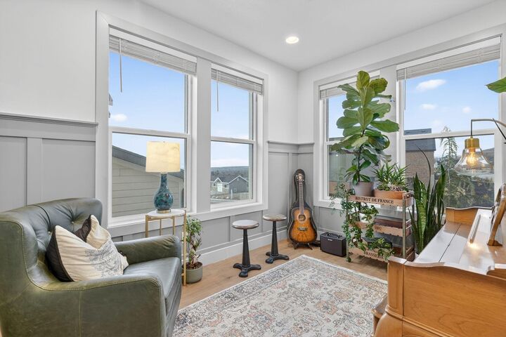 Property Photo: 1390 E Orchard Ridge Lane UT 84037