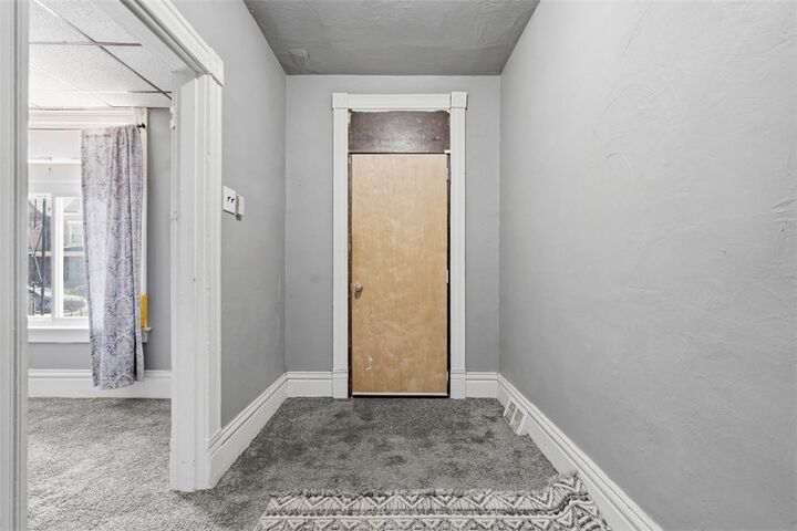 Property Photo:  521 Bessemer Ave  PA 15112 