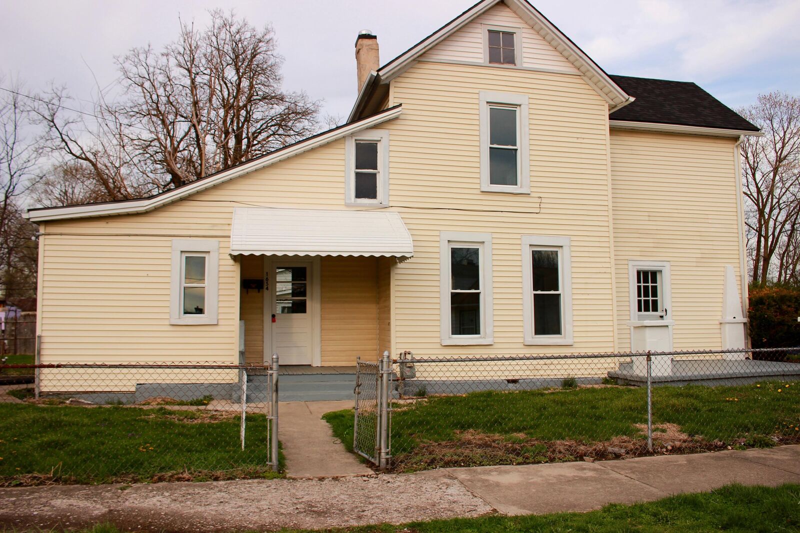 Property Photo:  1654 Catawba Avenue  OH 45503 