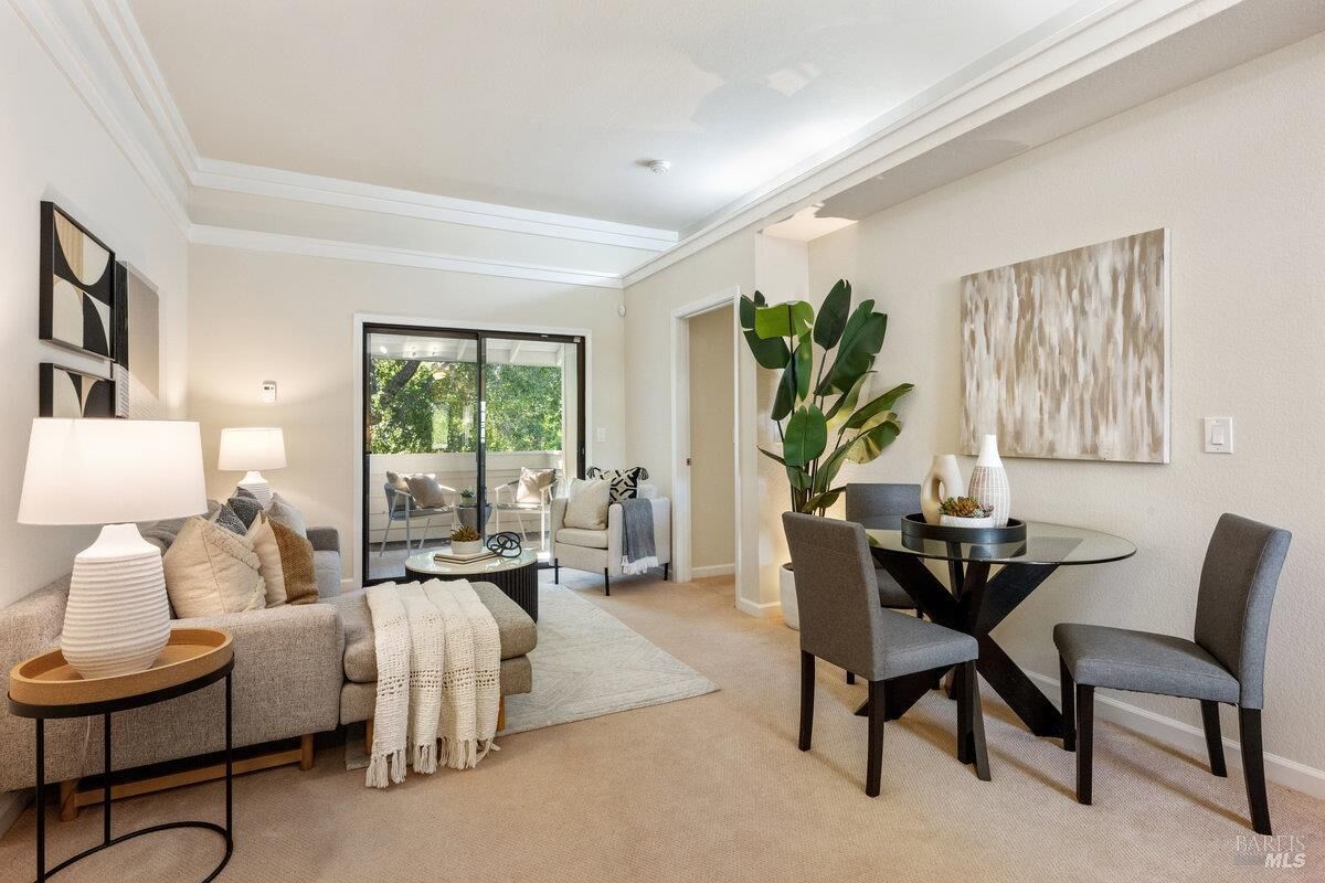 Property Photo:  32 Picadilly Court  CA 94903 