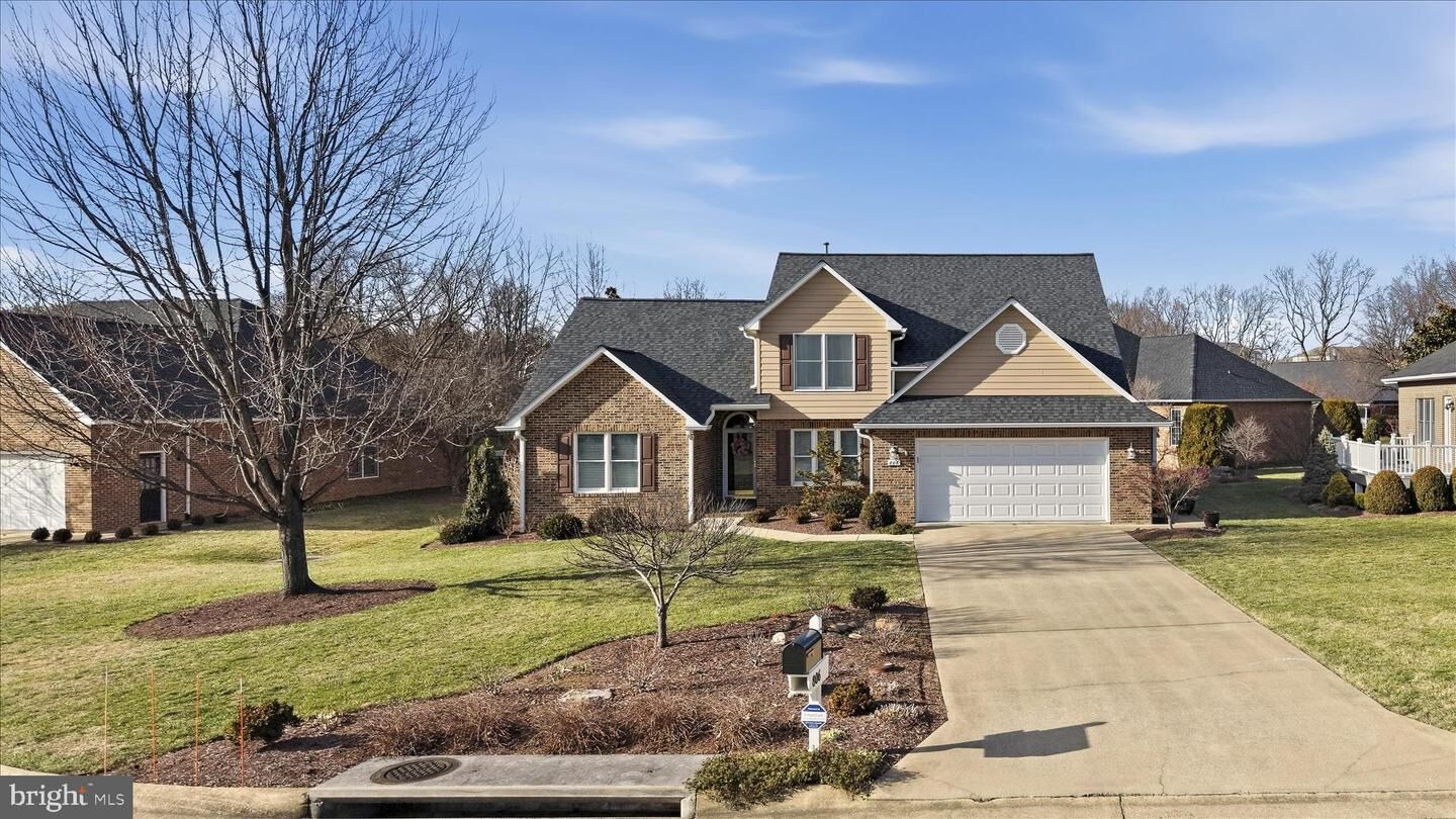 Property Photo:  806 Mahone Drive  VA 22601 