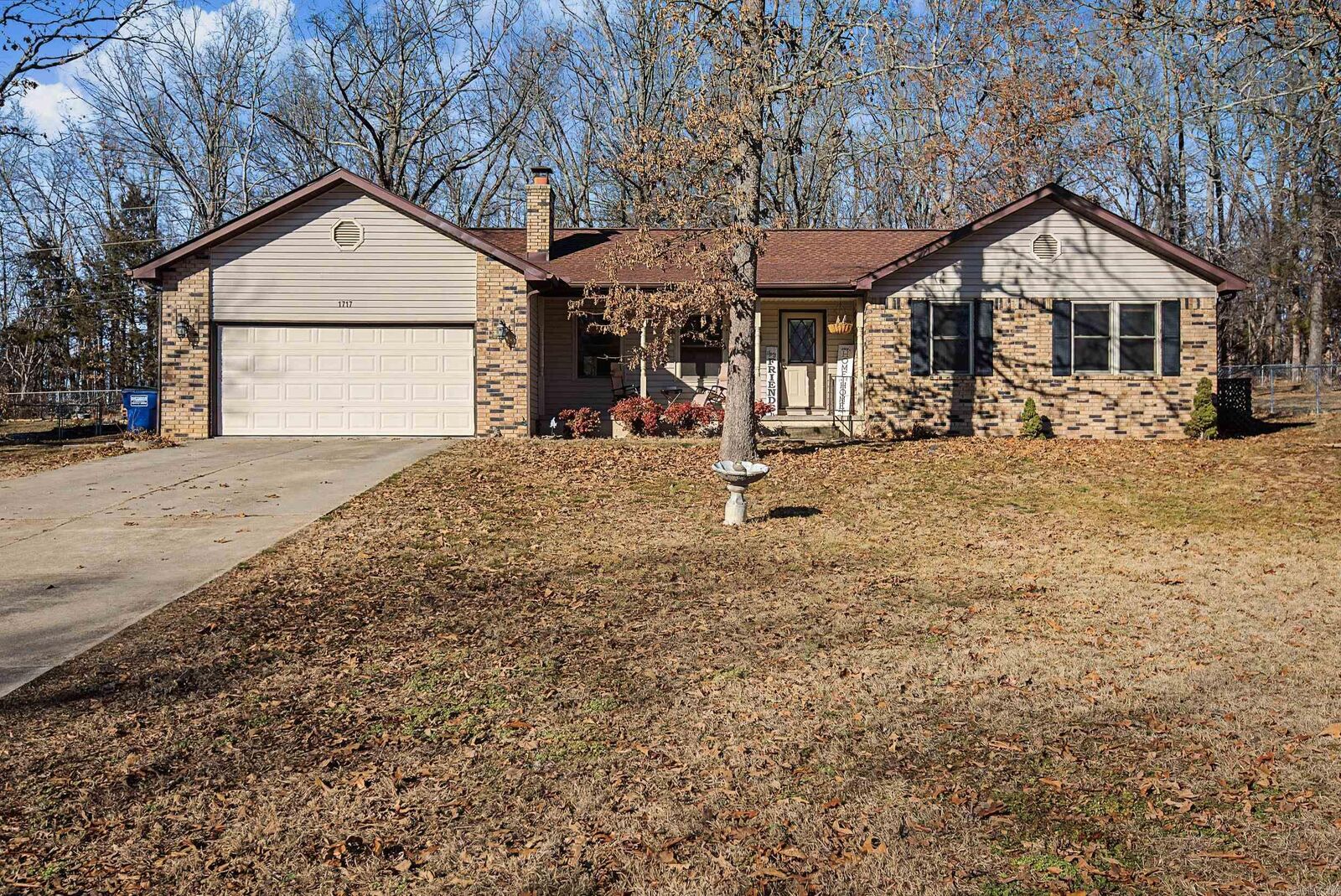 Property Photo:  1717 Gregg Road  AR 72653 