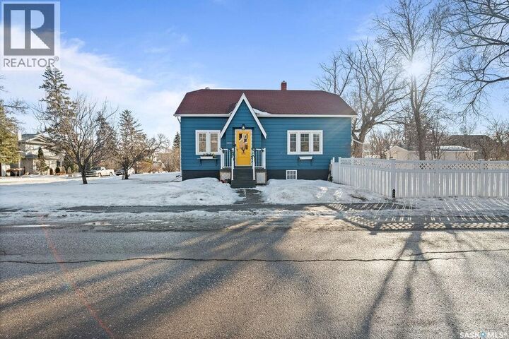 Property Photo:  3601 15th Avenue  SK S4T 1T6 