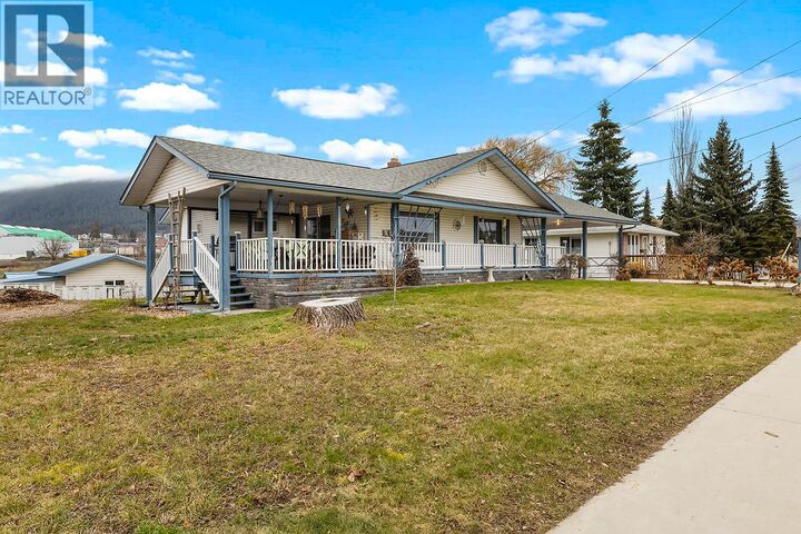 Property Photo: 1220 Cedar Street BC V0B 1G3