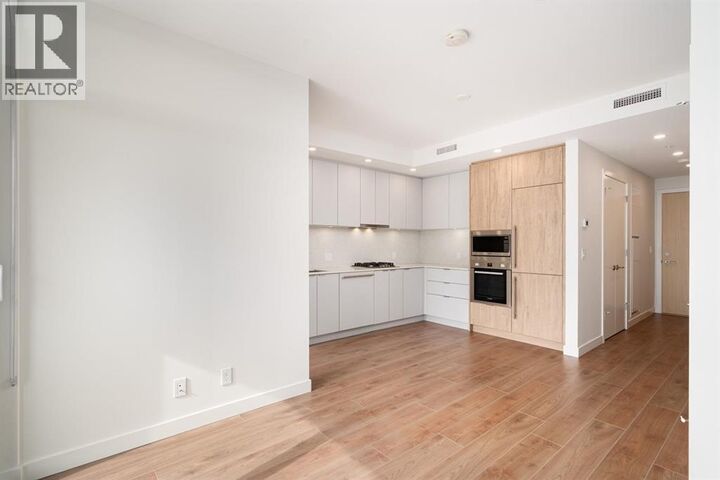 Property Photo:  537 Cottonwood Avenue 2203  BC V3J 0S4 