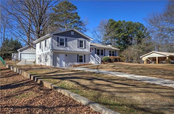 Property Photo: 3002 Jennings Court GA 30127