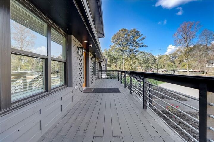 Property Photo:  3202 Kingsdale Drive SW  GA 30311 