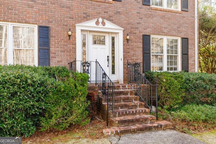 Property Photo:  170 Dunwoody Drive  GA 30605 