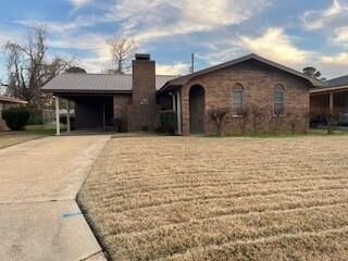 Property Photo: 817 Lafitte Drive LA 71301