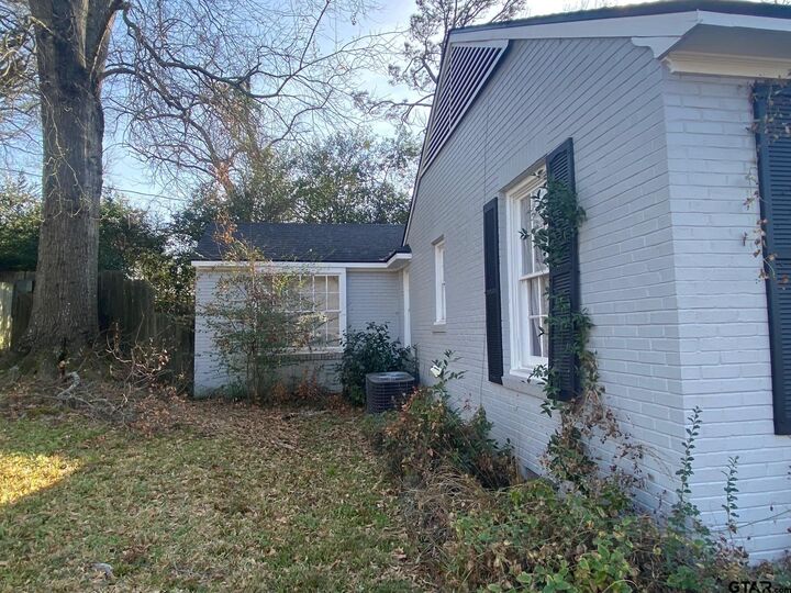 Property Photo:  1 Wanda Court  TX 75670 