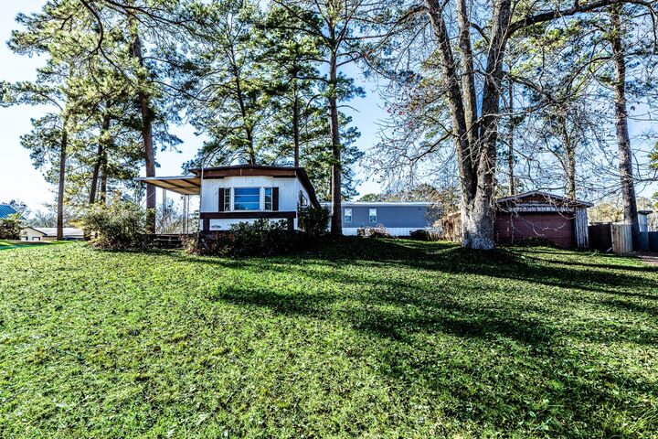 Property Photo:  191 Willow Bend  TX 77360 