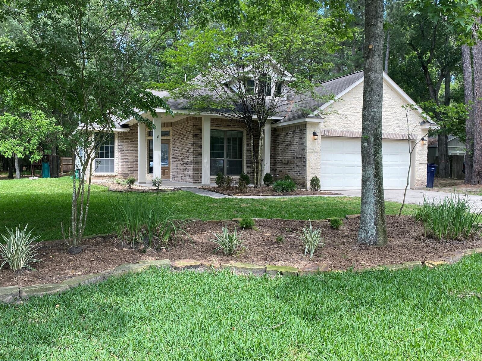 Property Photo:  6018 Sugar Bush Drive  TX 77354 