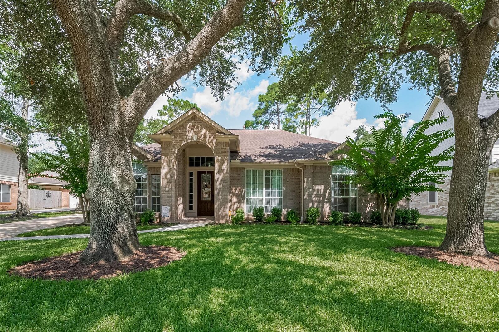 Property Photo:  14207 Grove Estates Lane  TX 77429 