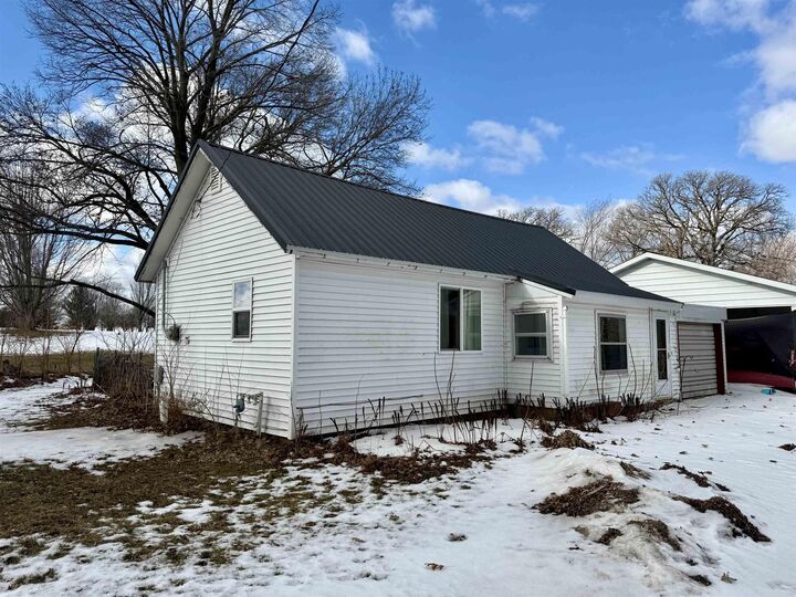 Property Photo:  401 N High Street  IA 50636 