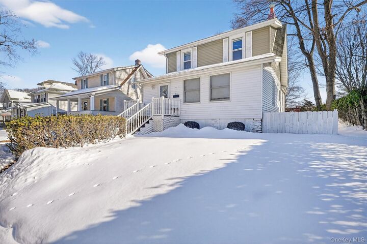 Property Photo:  56 Lincoln Avenue  NY 10965 