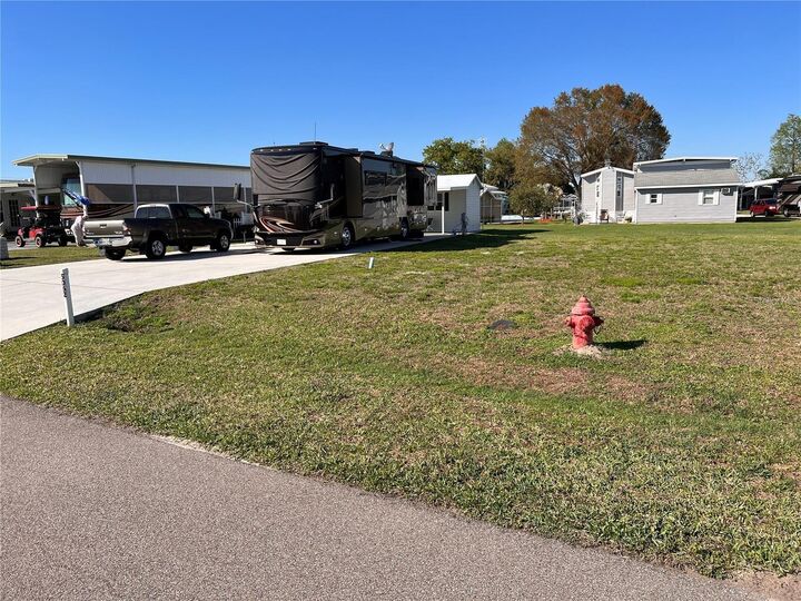 Property Photo:  5062 Southshore Drive  FL 33868 