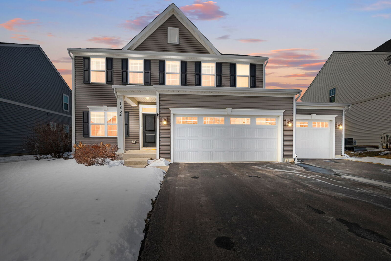 Property Photo:  1834 Tall Oaks Drive  IL 60002 