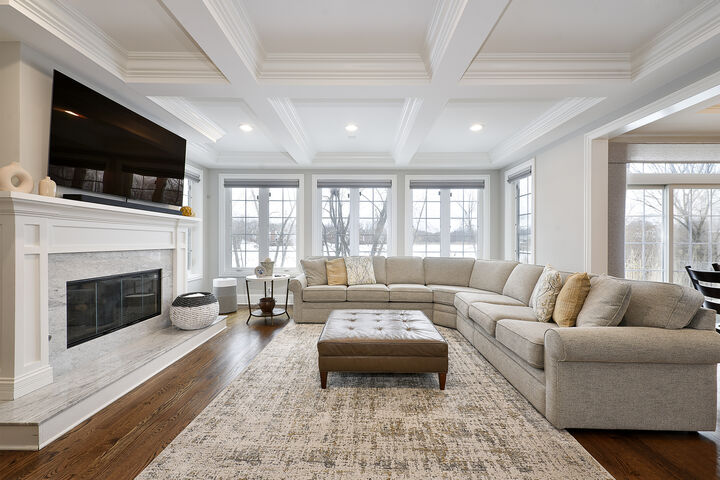 Property Photo:  1481 W Winnetka Street  IL 60067 