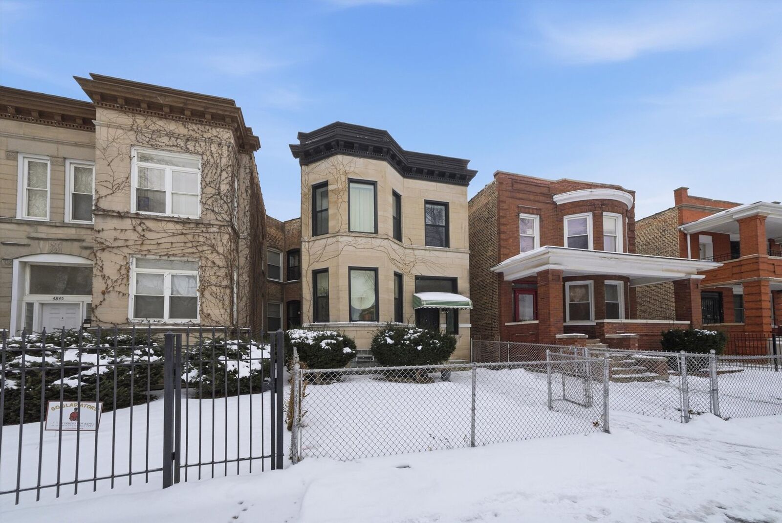 Property Photo: 4847 W Washington Boulevard IL 60644