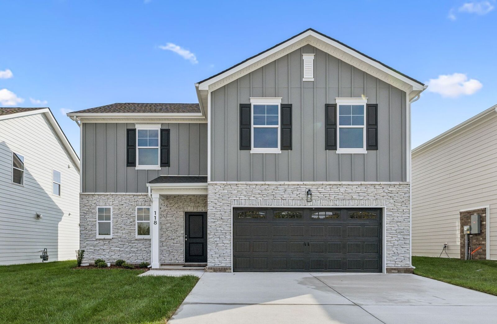 Property Photo:  118 Dahlia Dr  TN 37086 