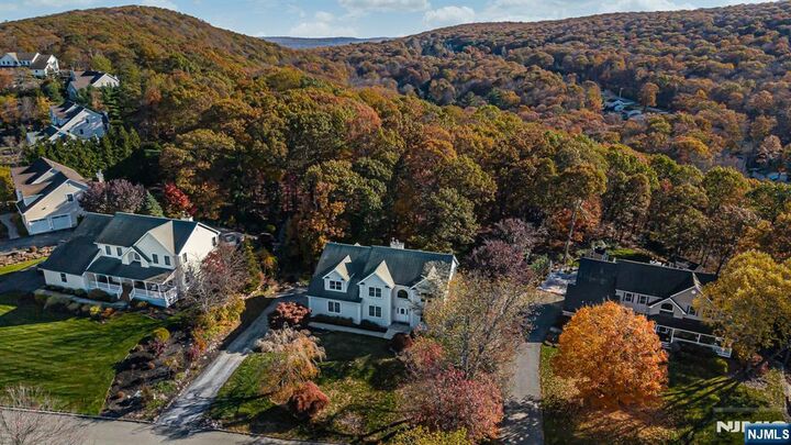 Property Photo: 14 Stone Cliff Terrace NJ 07438