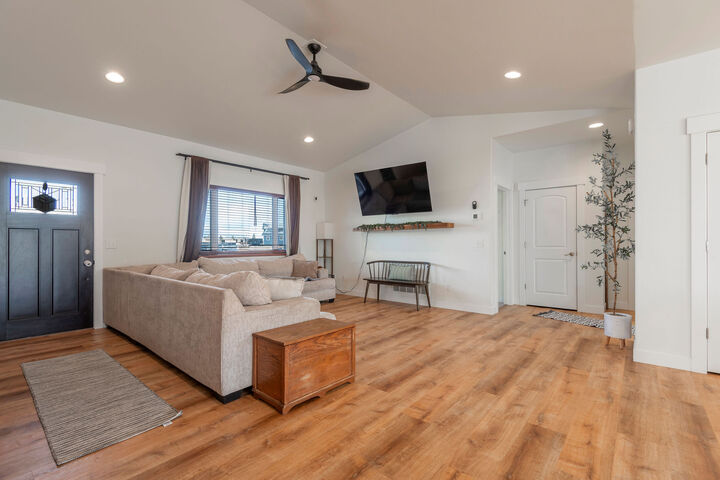 Property Photo:  180 Meadow View Loop  MT 59635 