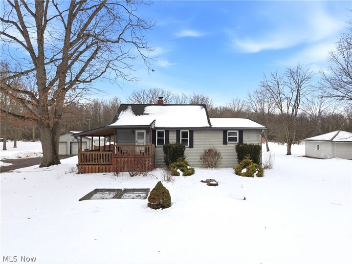 Property Photo: 6291 Downs Road NW OH 44481