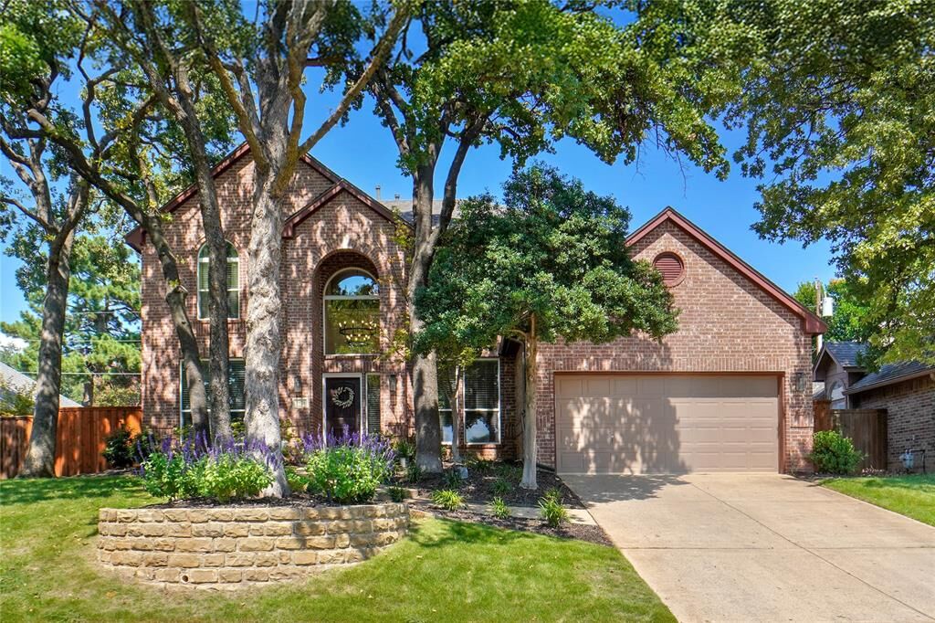 Property Photo:  2828 Northwood Street  TX 76051 