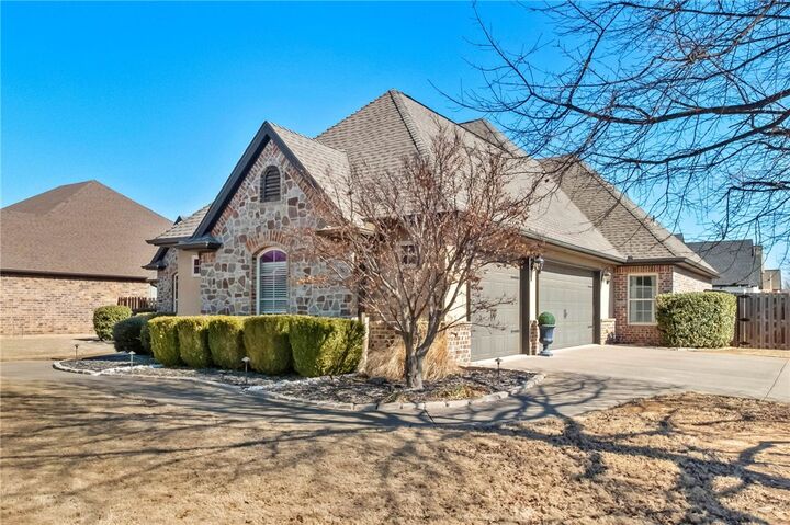 Property Photo:  5705 S 47th Street  AR 72758 