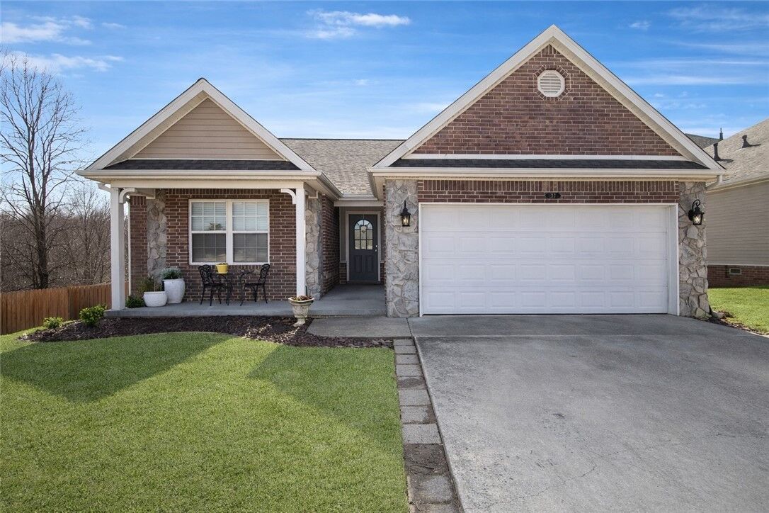 Property Photo:  37 Valley View Circle  AR 72712 
