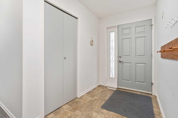 Property Photo: 7601 41 Avenue AB T4V 4C7