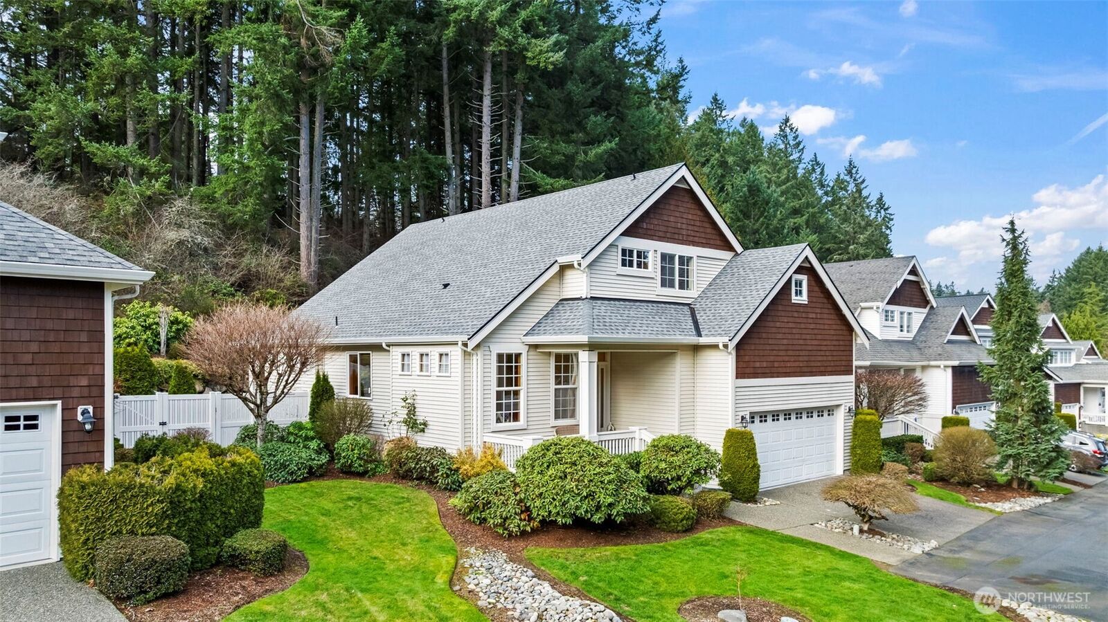 Property Photo: 5928 61st Avenue W WA 98467