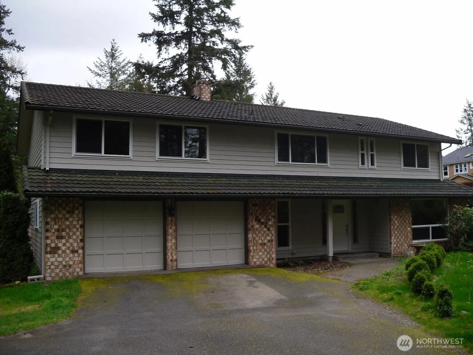 Property Photo:  23525 SE 32nd Way  WA 98029 