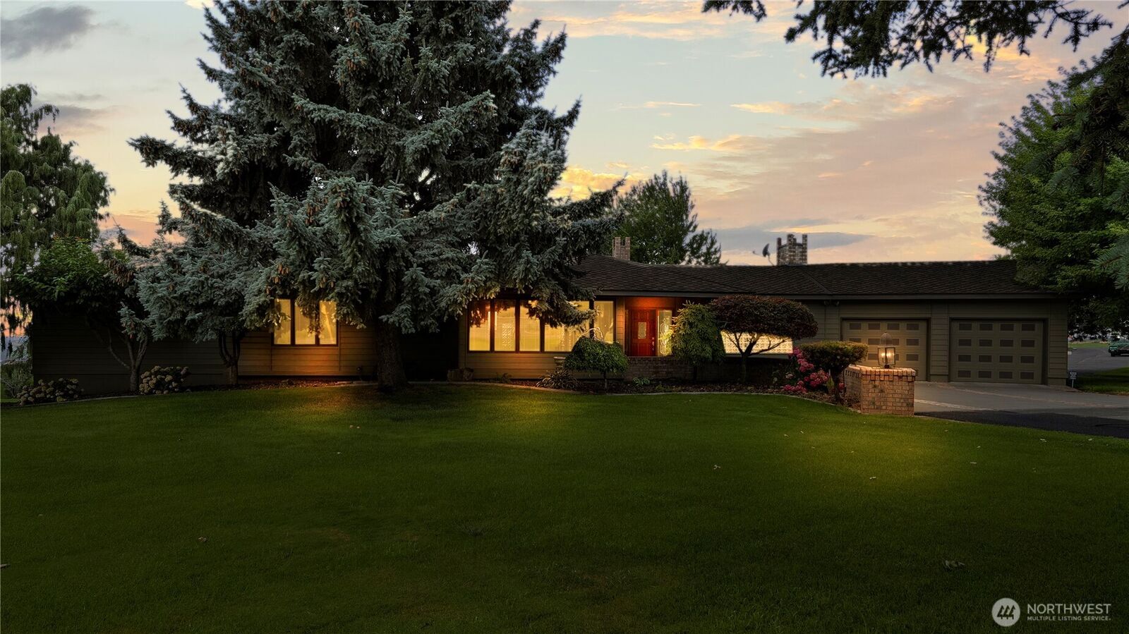 Property Photo:  31  Rangview Road  WA 99344 