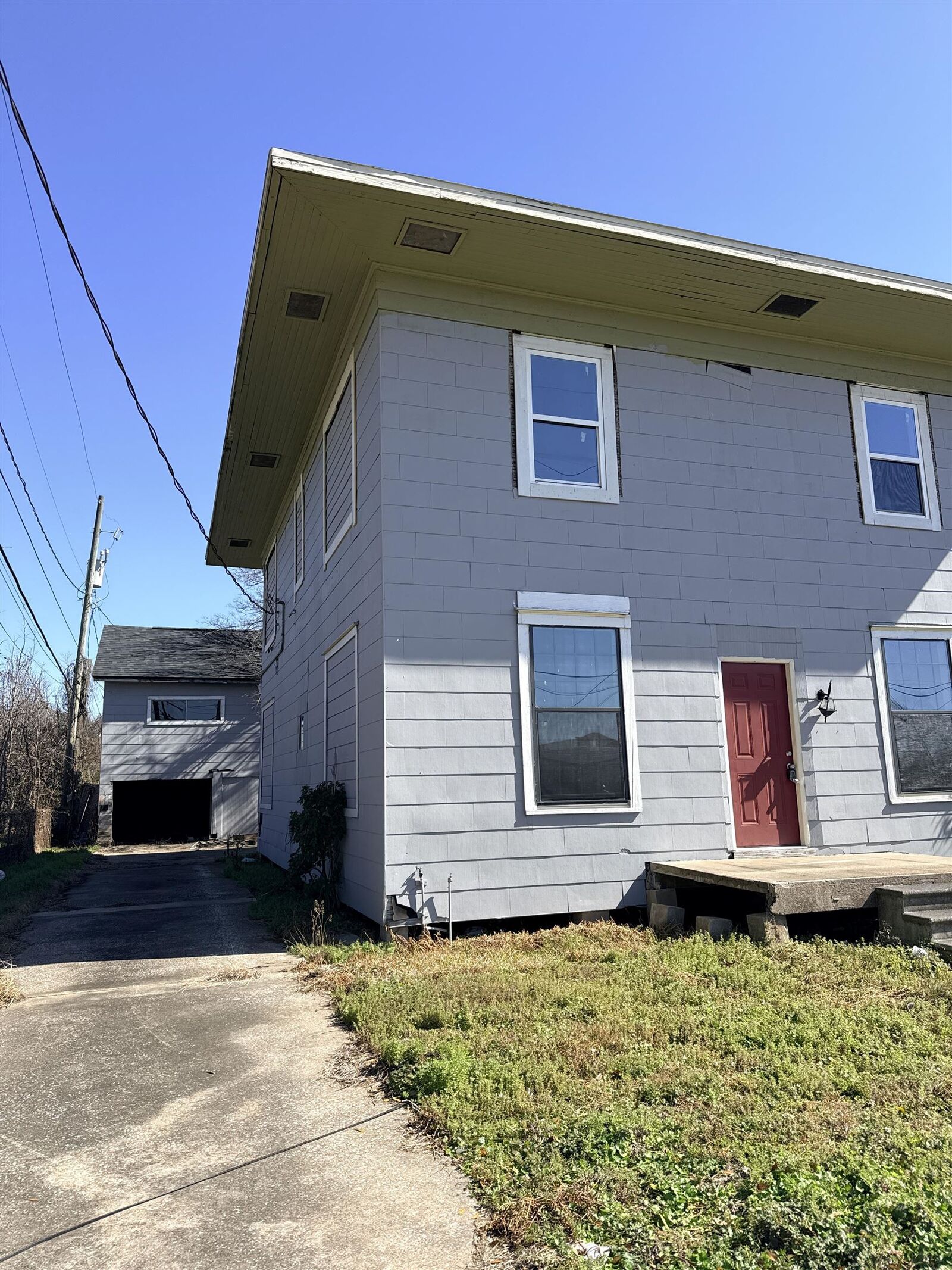 Property Photo: 2985 Avenue A TX 77701