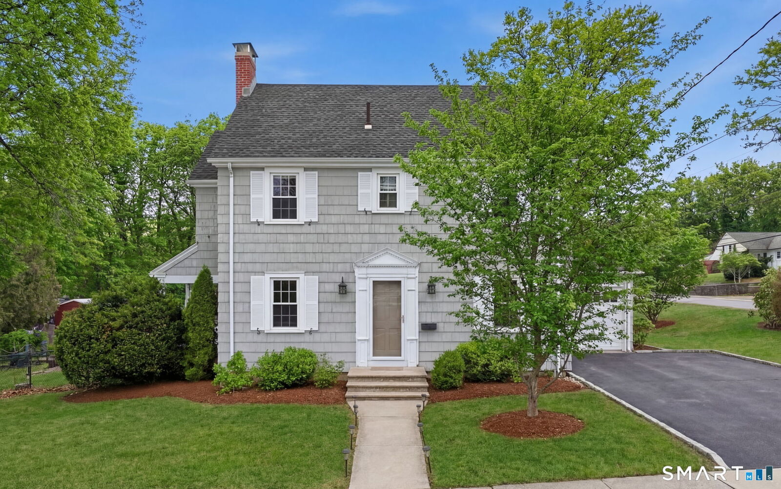 Property Photo:  7 Ledyard Road  CT 06053 
