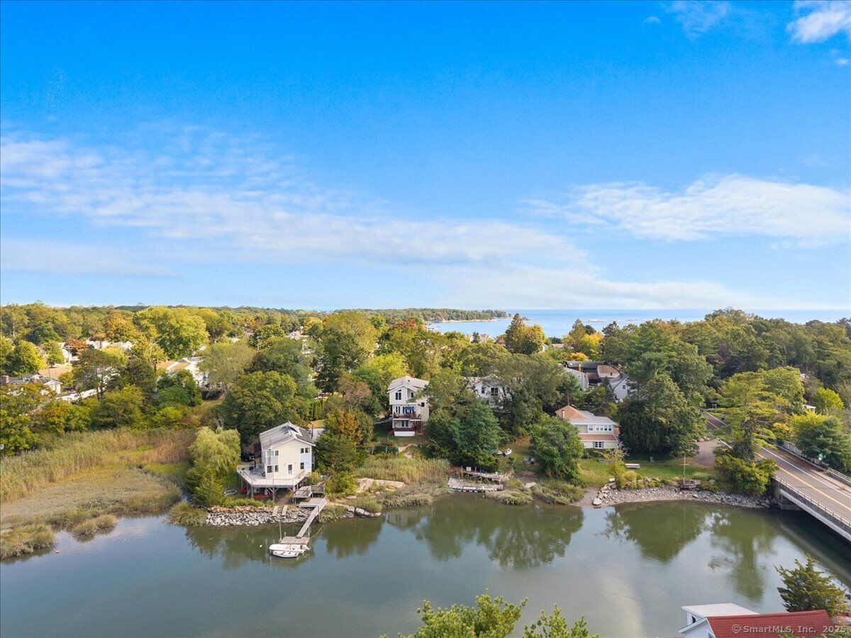 Property Photo: 33 Jefferson Place CT 06405