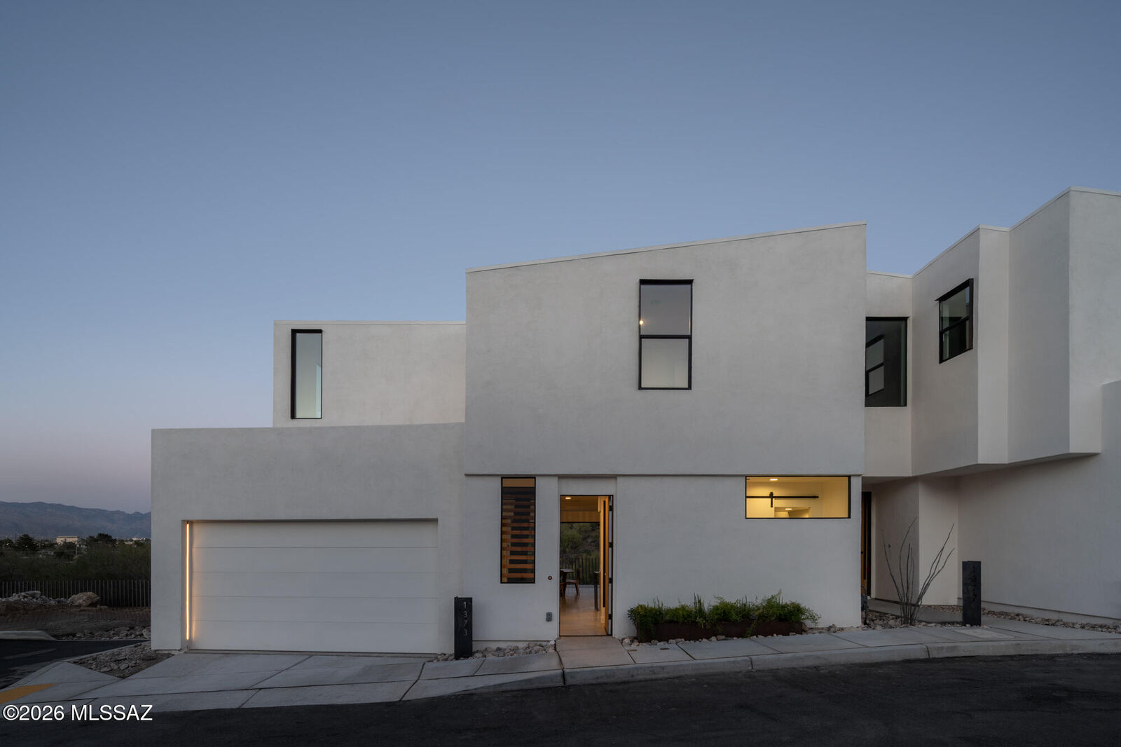 Property Photo:  1380 W Sentinel View Loop  AZ 85745 