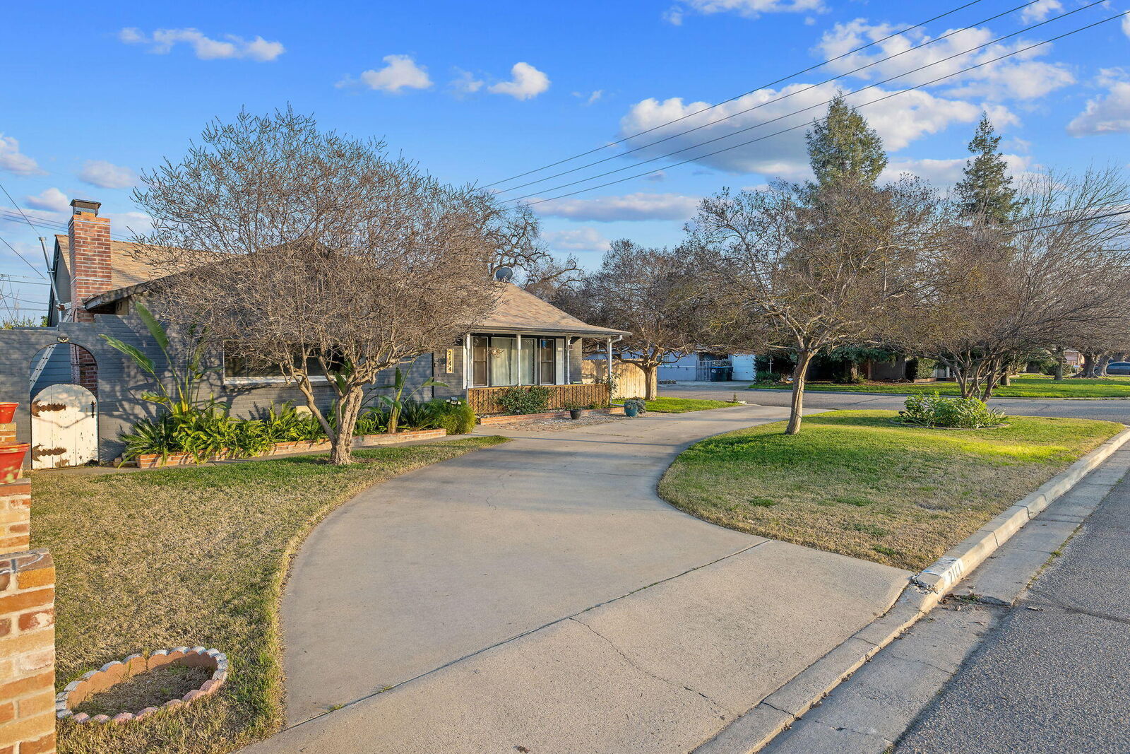 Property Photo:  2144 S Church Street  CA 93277 