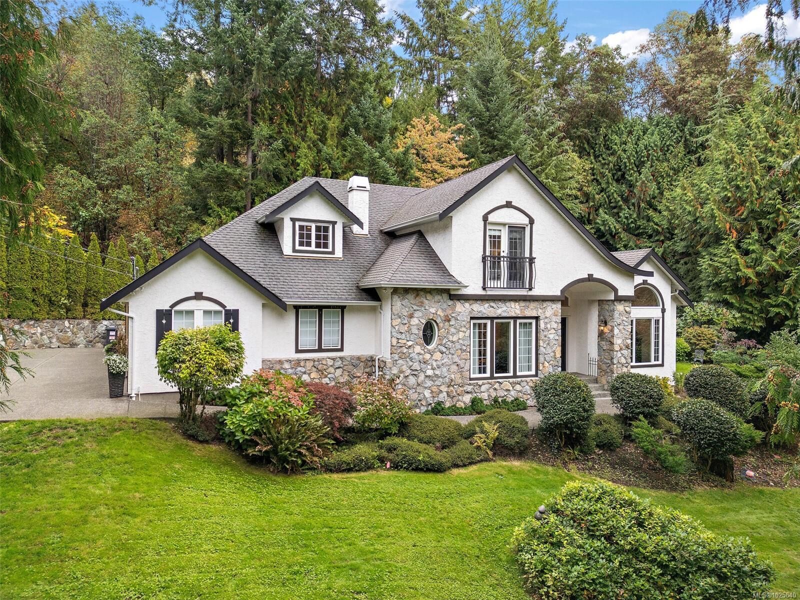 Photo de la propriété: 11327 Nitinat Rd BC V8L 5R8